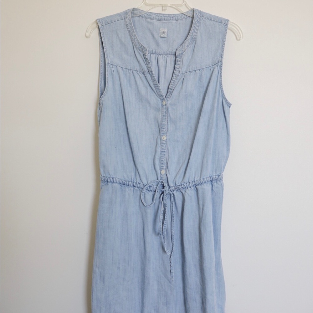 Gap denim dress - size M